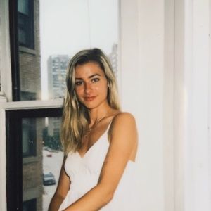 Meet your Posher, Nora
